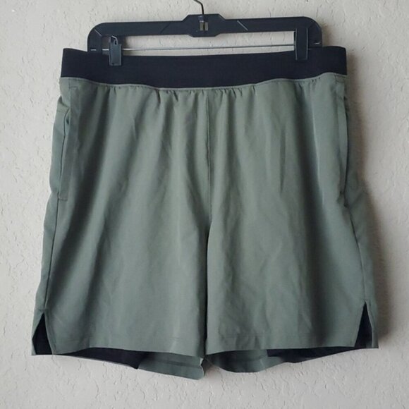 2 (two) pairs Old Navy Large OLX 7 Inch lined shorts green (money maker)… - Picture 3 of 8